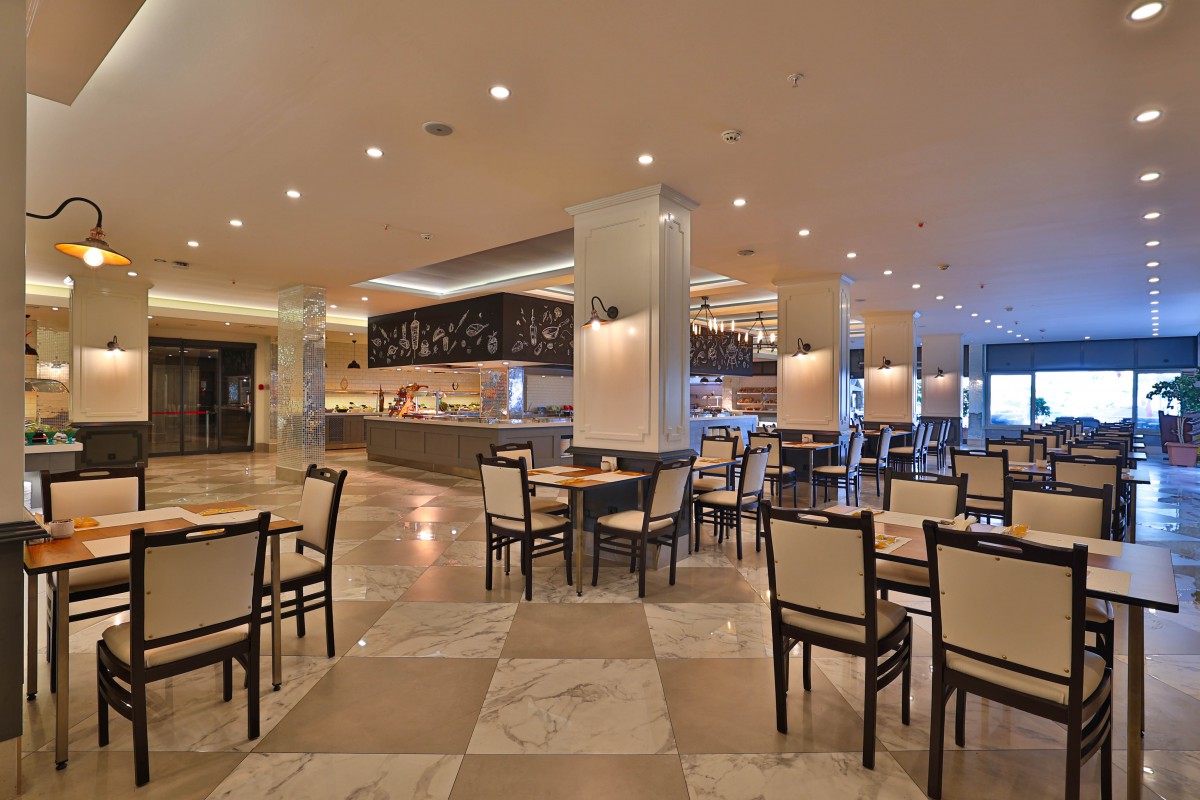 Eos Beach Hotel 40/55