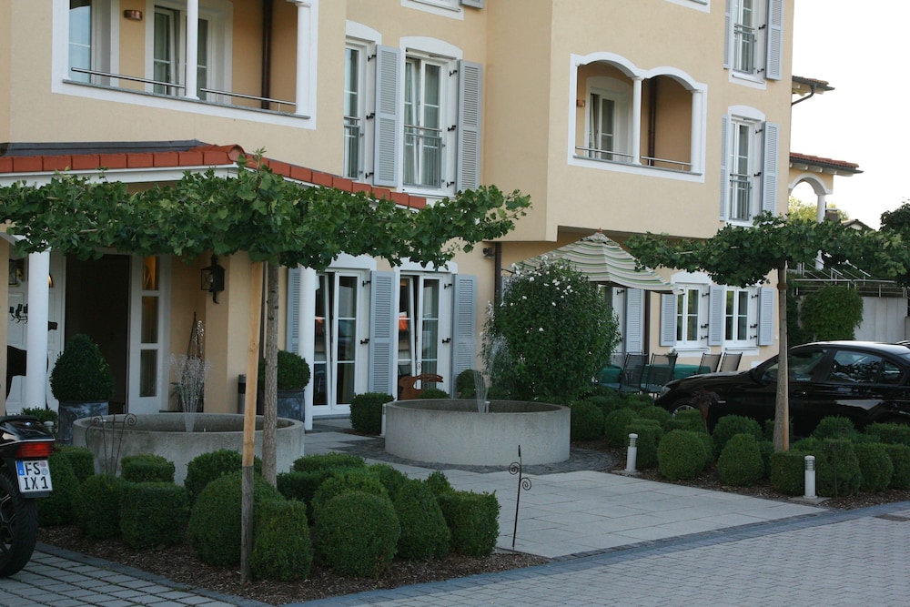 Hotel Ampervilla 6/46
