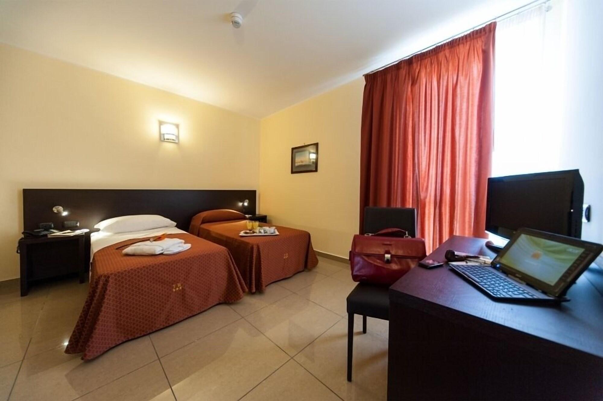 Standard, Double Bed