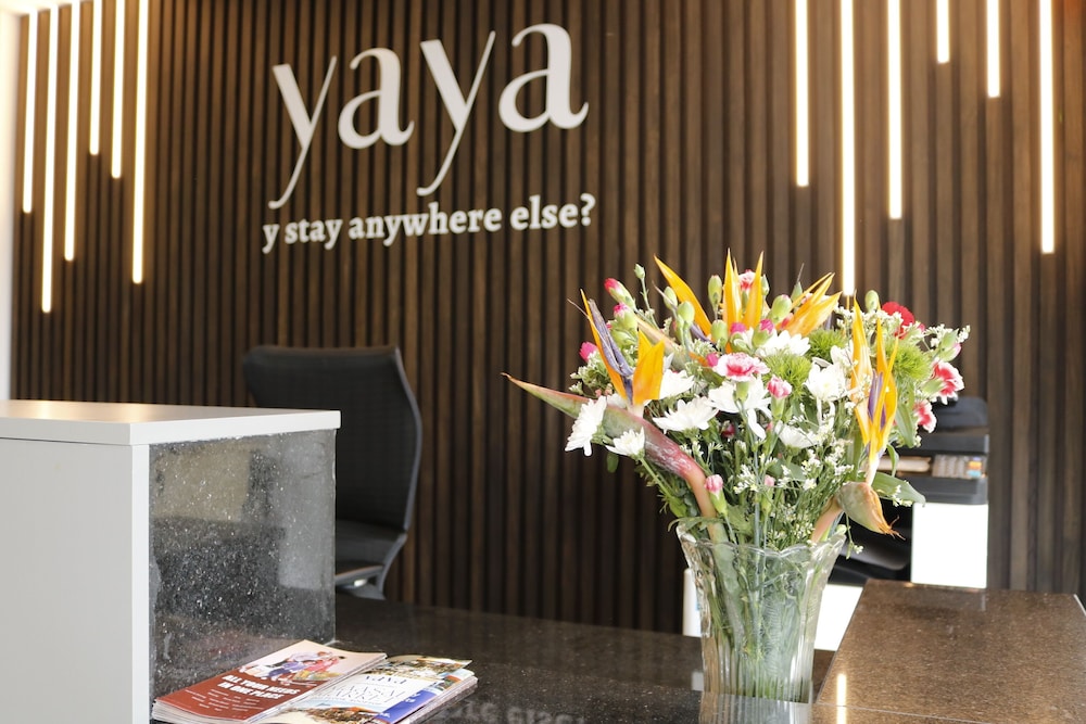 YAYA TOWERS AND HOTEL 7/45