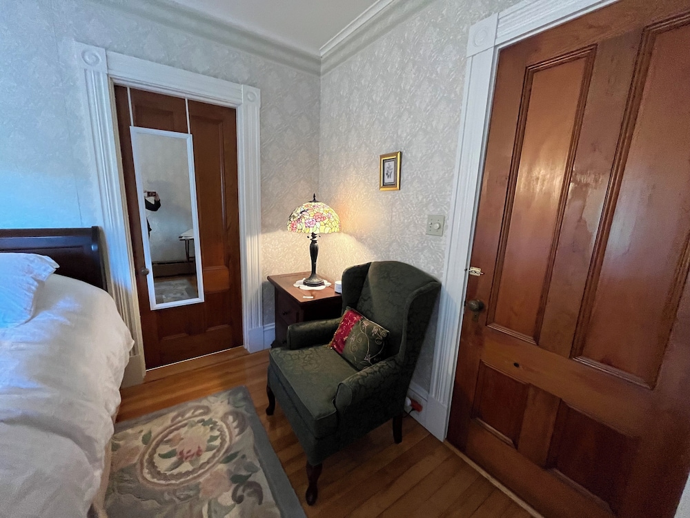 Cheney House 18/50