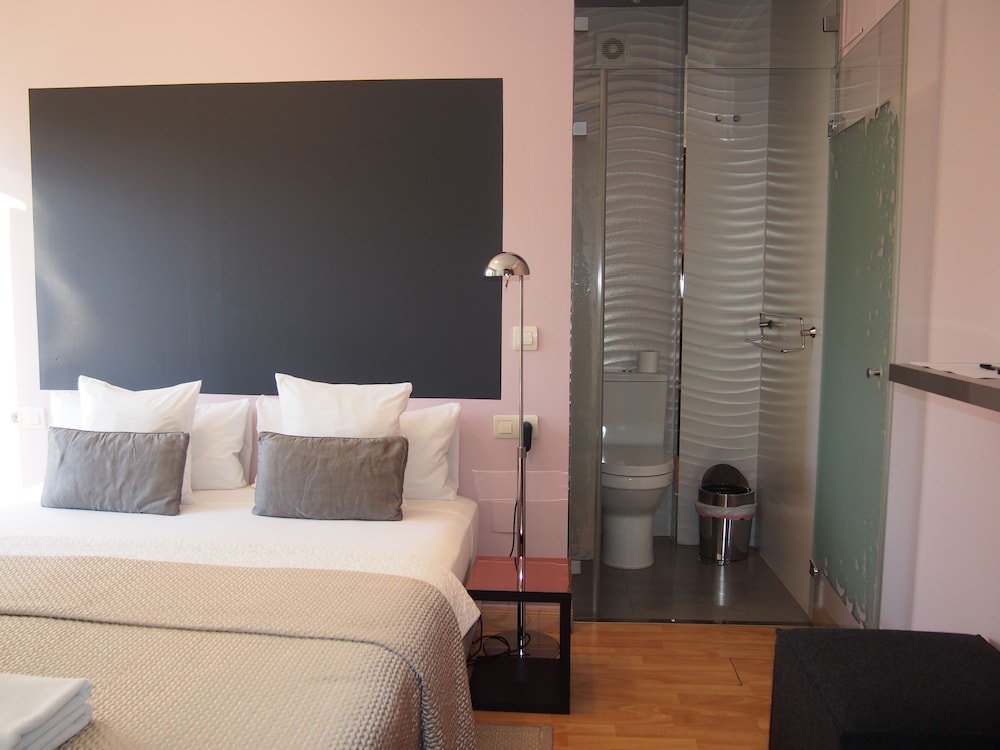 غرفة بسرير كوين بشرفة، Villa Lorena Malaga 2/7
