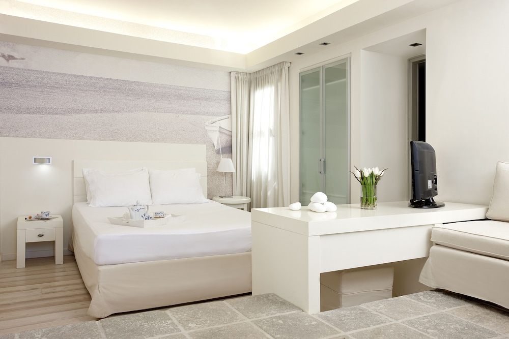 غرفة قياسية بسرير مزدوج، AMMOS HOTEL 2/5