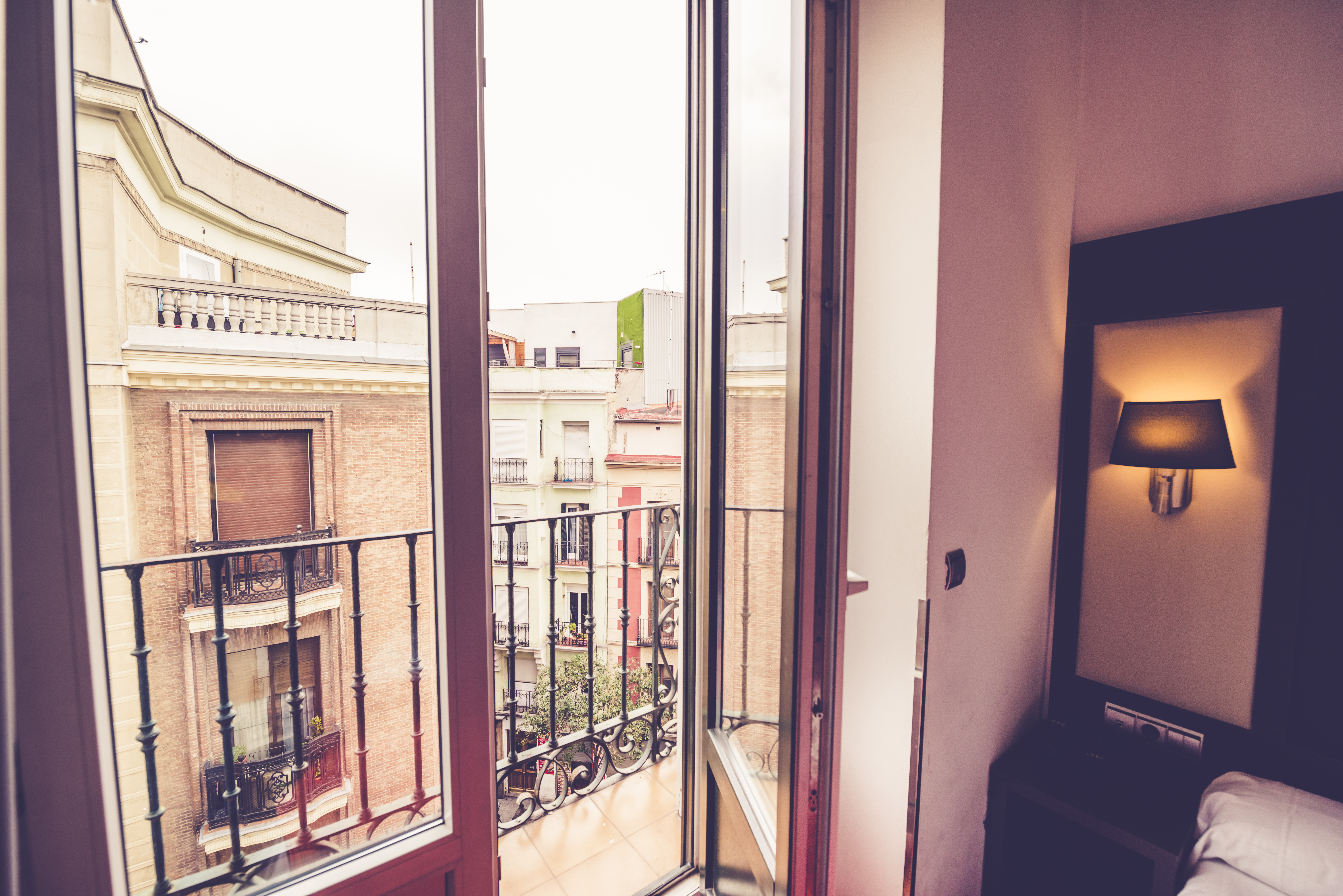 Hostal Sol Los Angeles 39/50