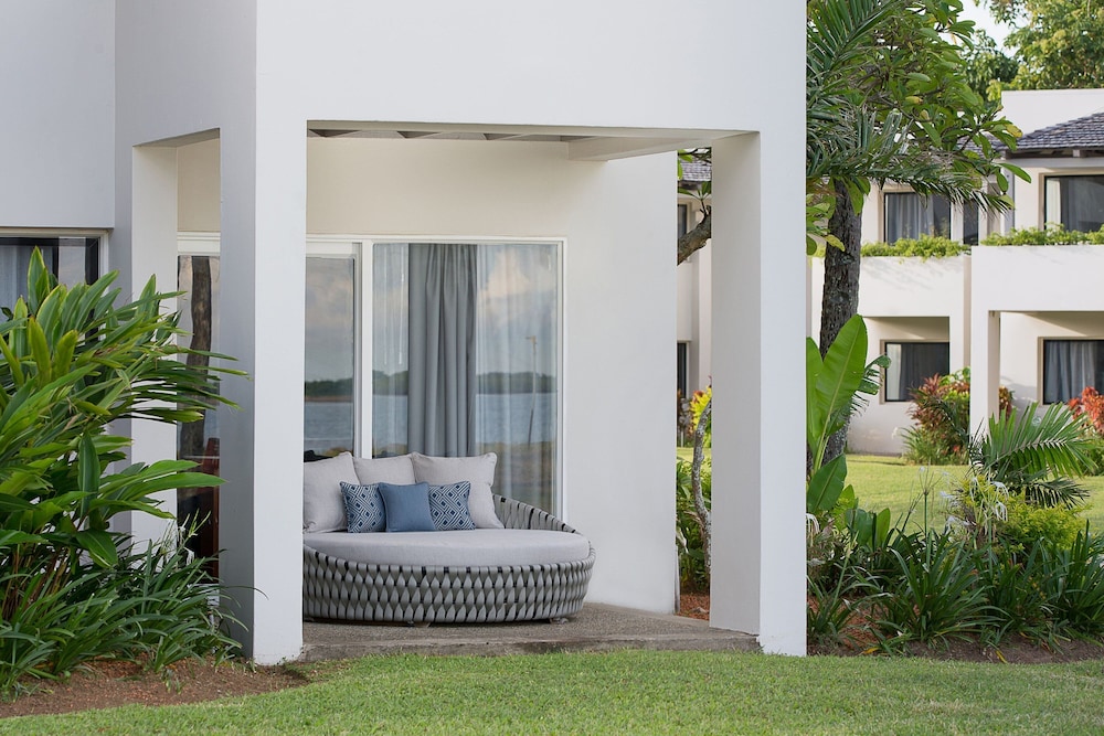 Sheraton Fiji Golf and Beach Resort 24/37