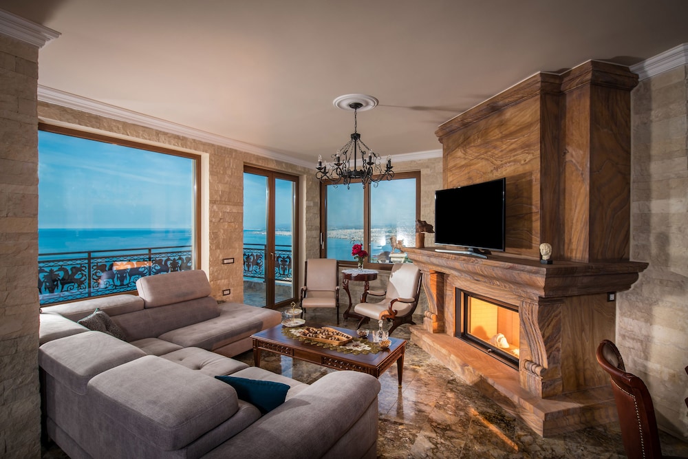 Bella Mare Villa 9/27