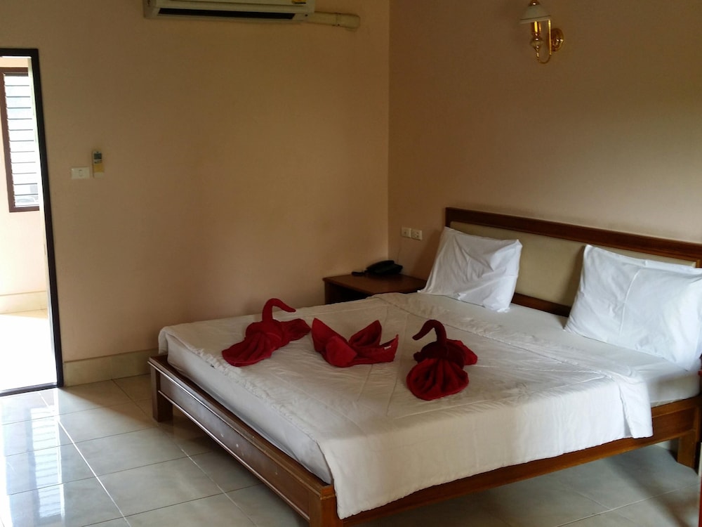 STANDARD, DOUBLE BED