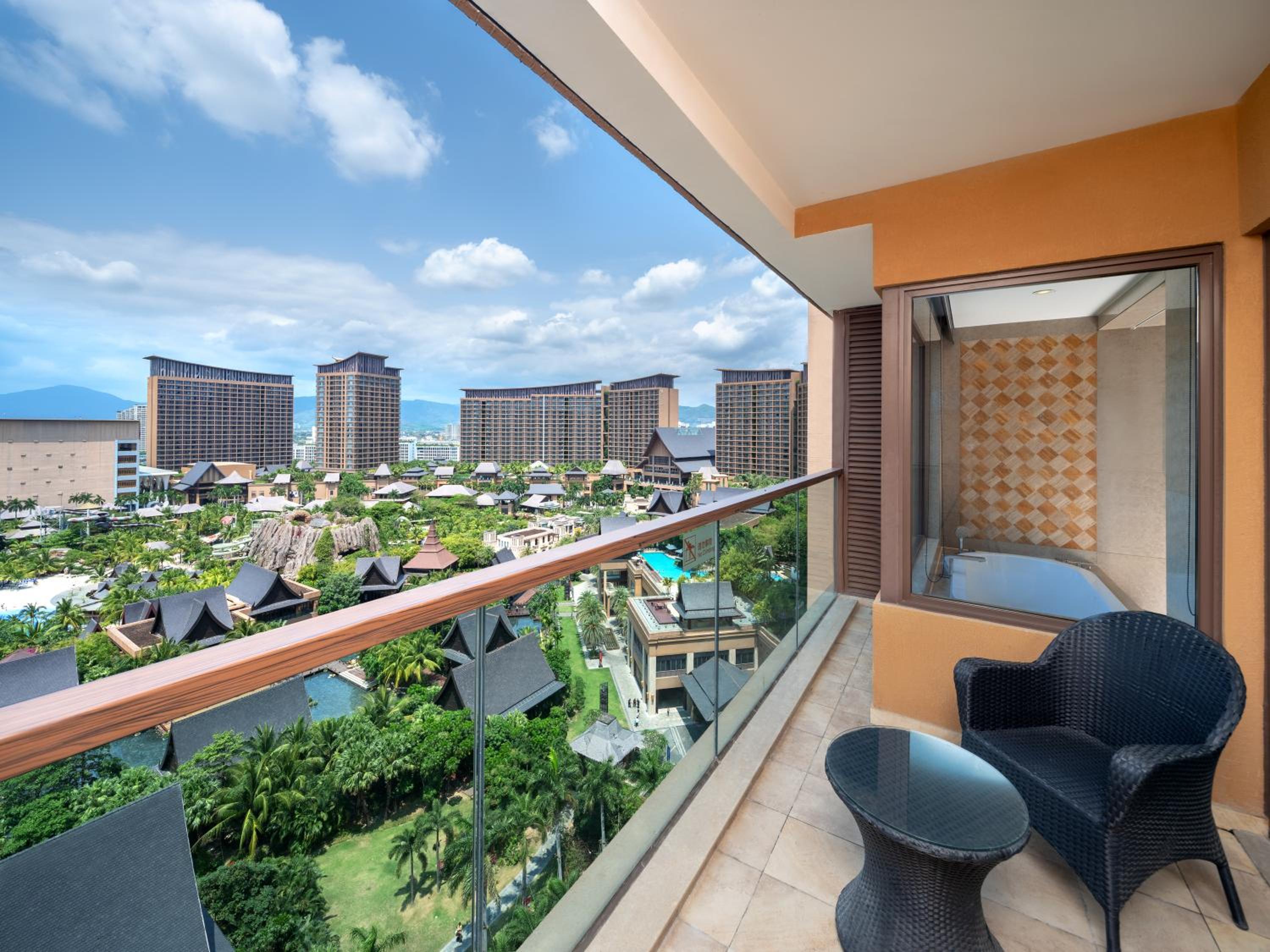 Mangrove Tree Resort World Sanya Bay ( King Palm) 24/50
