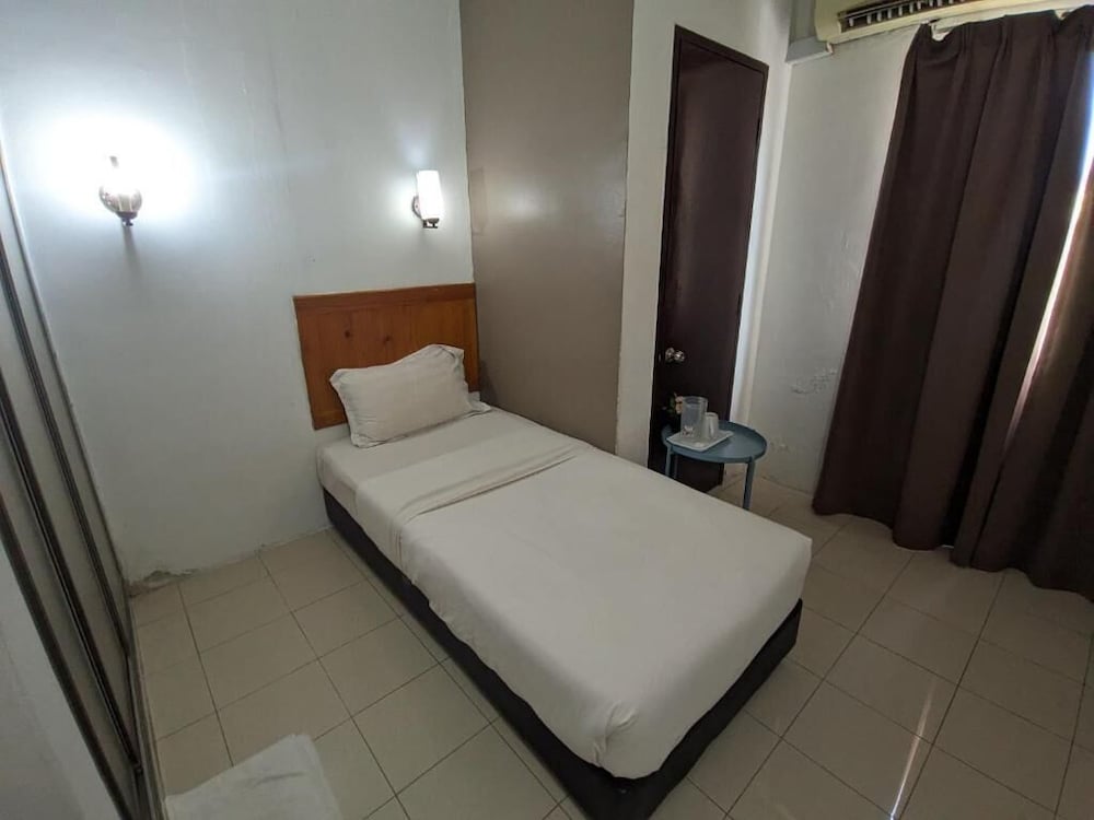 OYO 502 Midah Inn Puchong 6/37