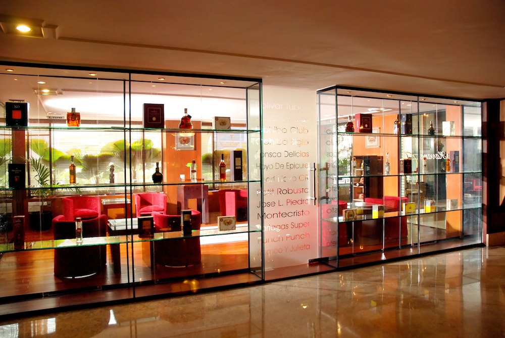 GRAN SENYIUR HOTEL 33/38