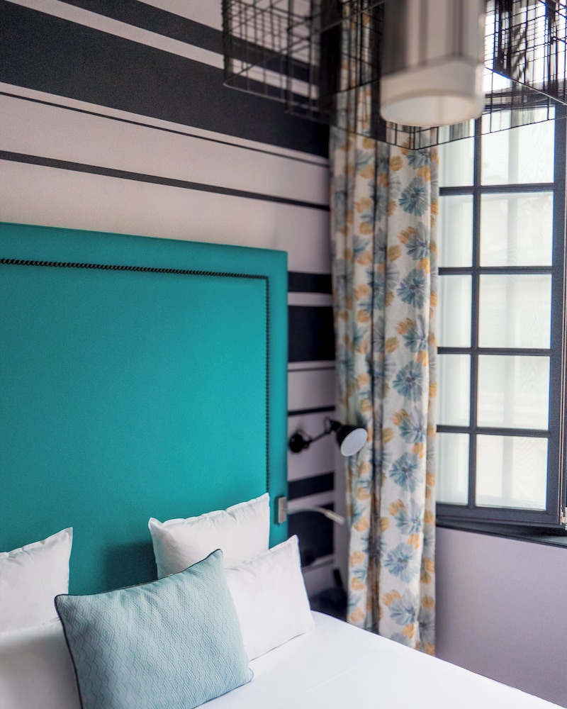 Hotel Fabric 22/64