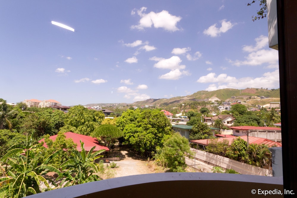 Crown Regency Residences Cebu 46/49