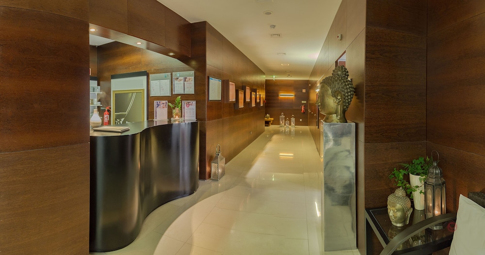 Your Hotel And Spa 2/34