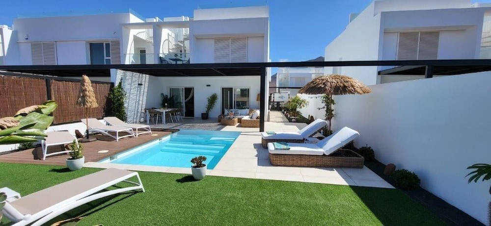 Serena Holiday Homes By LIVVO 32/45