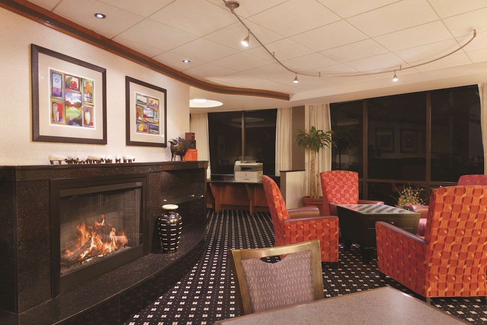 Hampton Inn Lancaster, PA 30/42