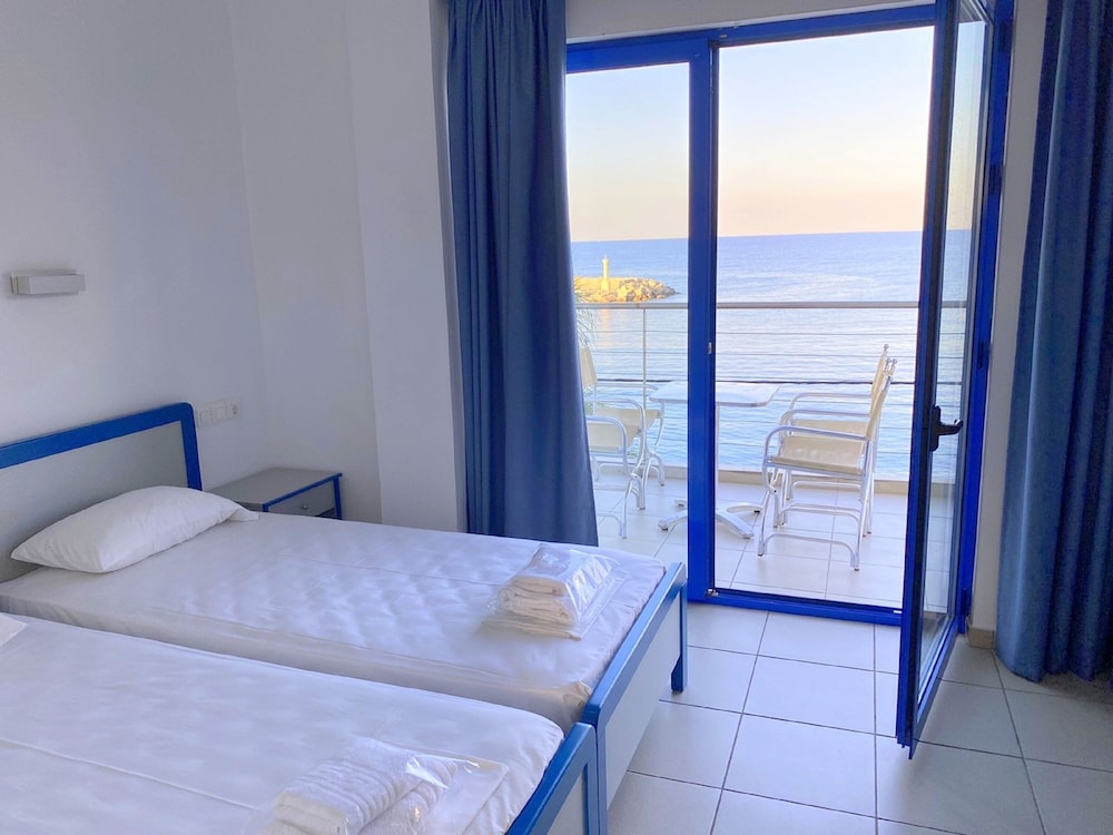 Kassavetis Center Hotel Studios and Apartments 14/61