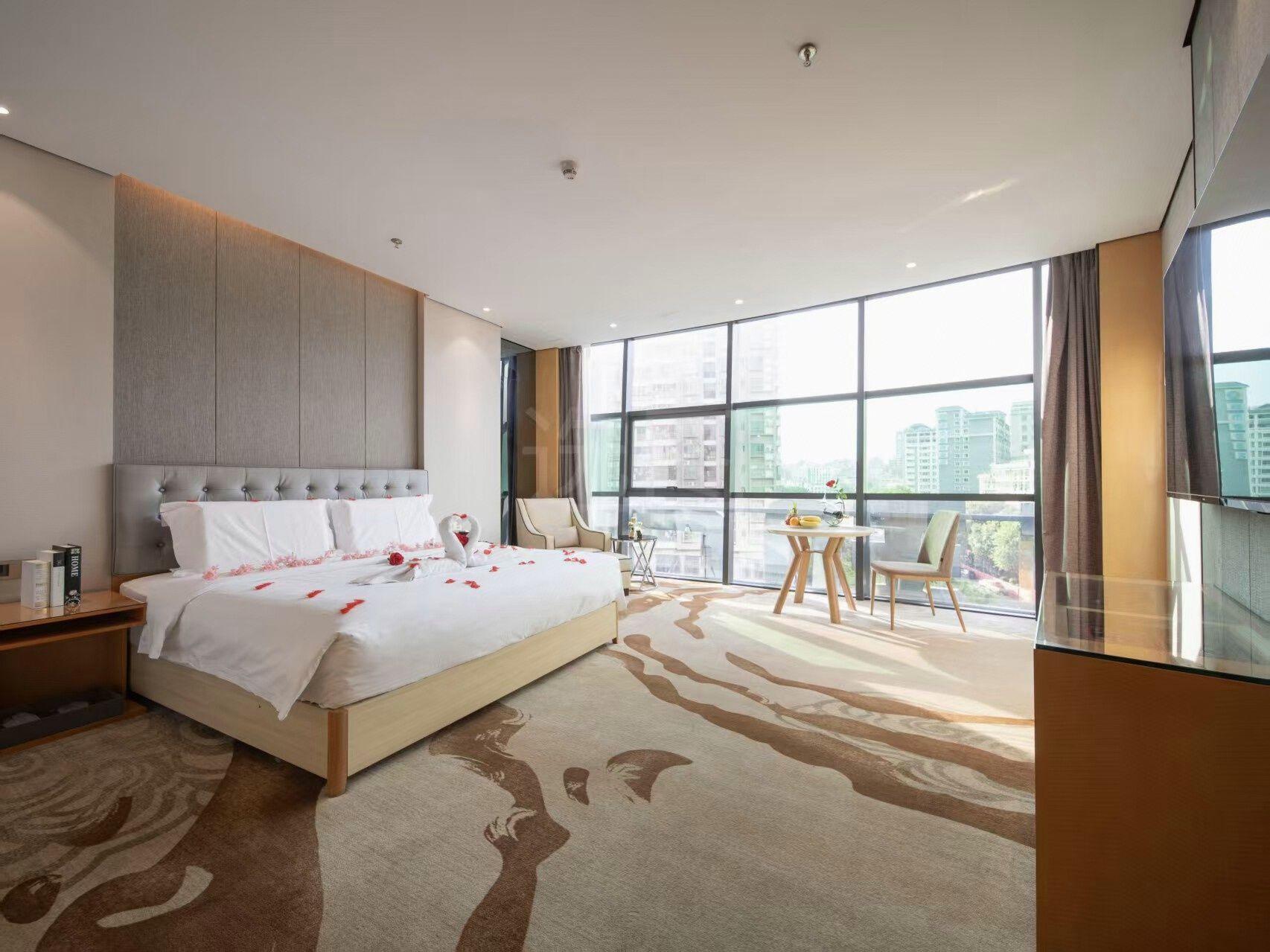 Lavande Hotel (Shenzhen North Railway Station Qinghu Metro Station) 20/50