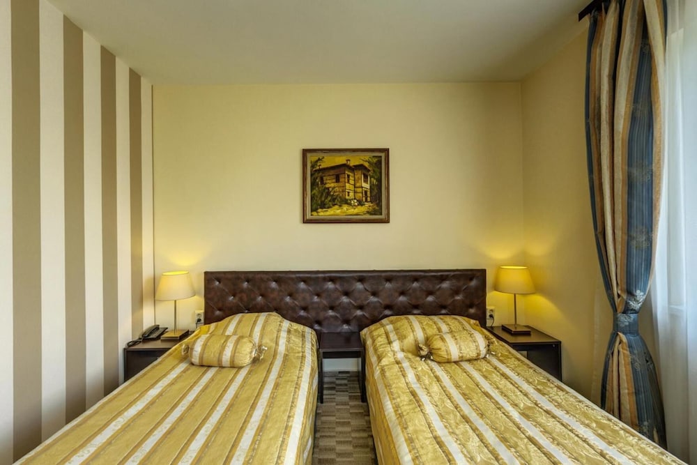 Hotel Cheap 15/34
