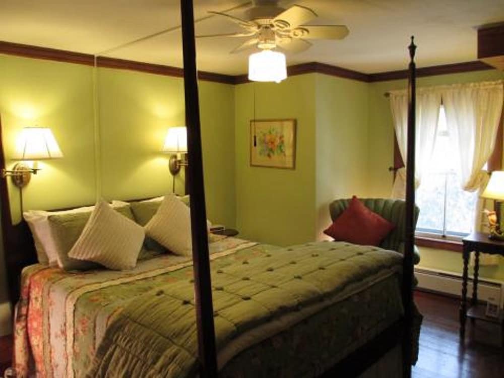 Follansbee Inn 14/72