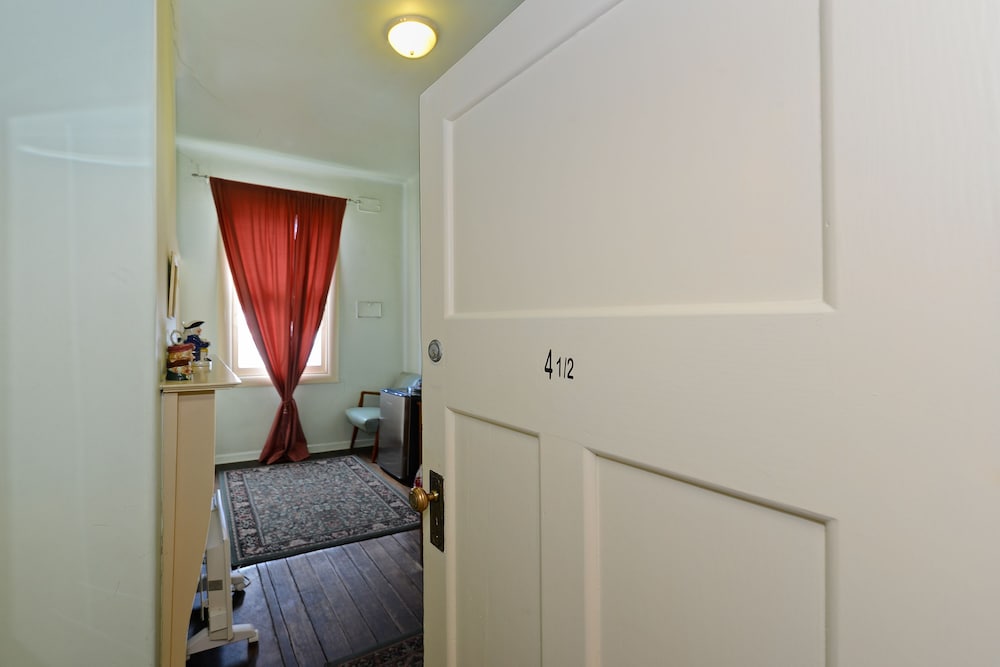 Edinburgh Gallery Bed Breakfast 27/61