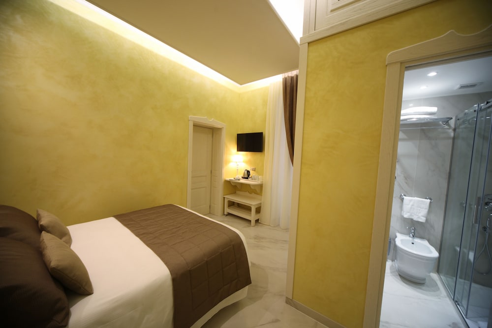 Maison Tritone 33/77