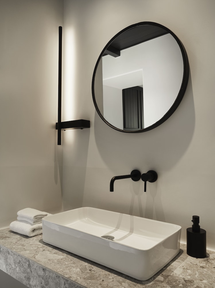 Ezio Bo Luxury Living 45/45