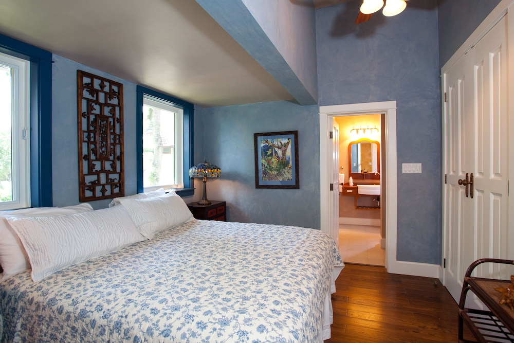 Hermosa Cove Villa Resort and Suites 10/39