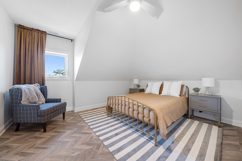The Washington Boutique Hotel near Cedar Point & Sports Center 23/50