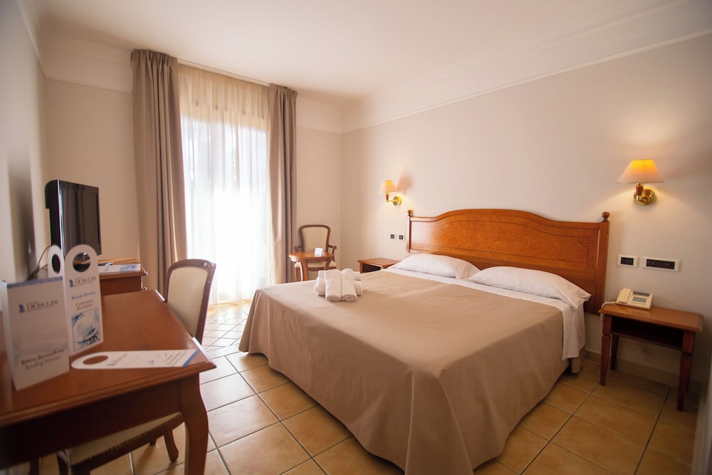 Dioscuri Bay Palace Hotel 30/75