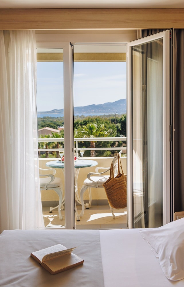Hotel Corsica 32/74