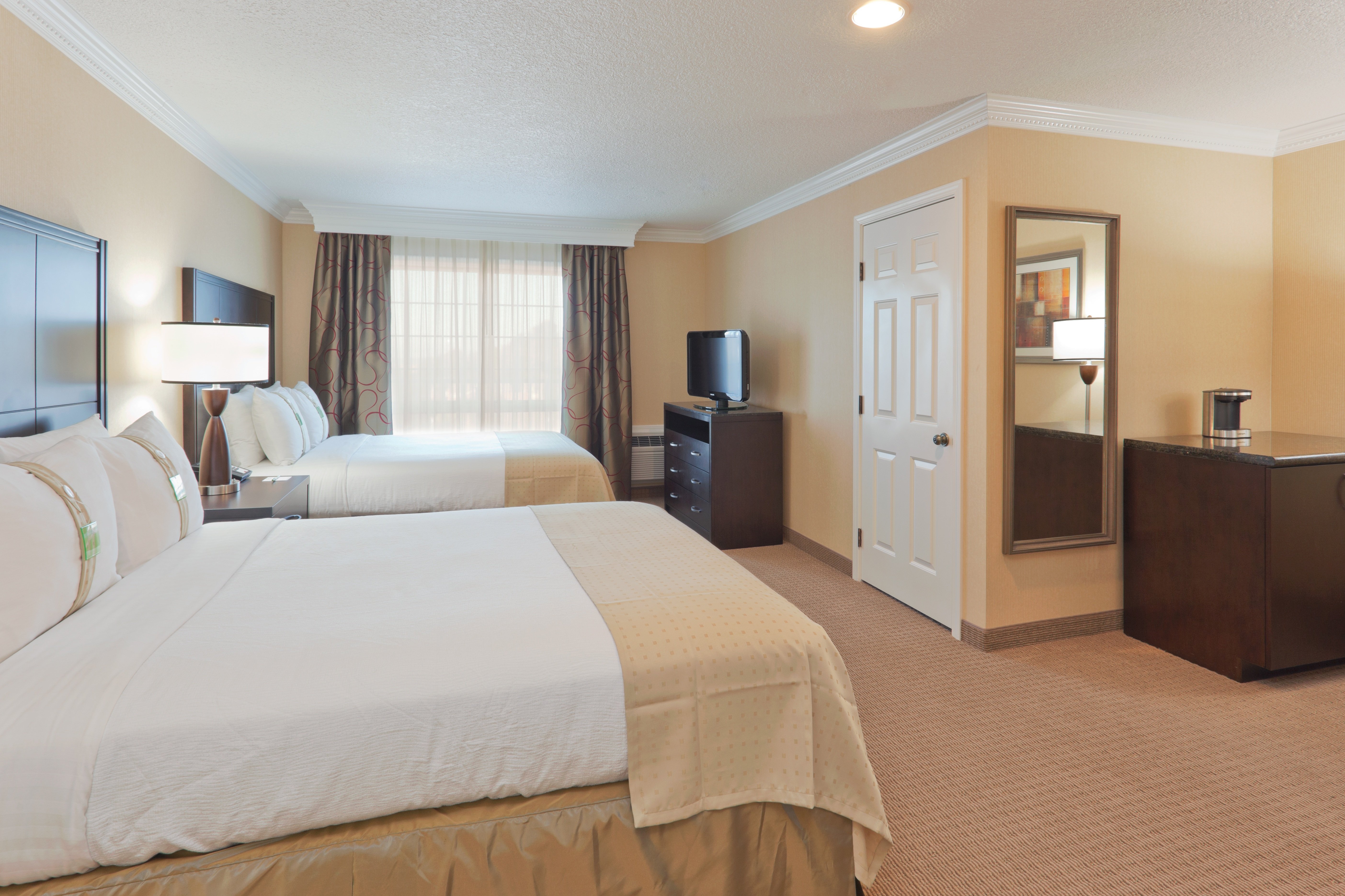 Holiday Inn San Mateo 12/65