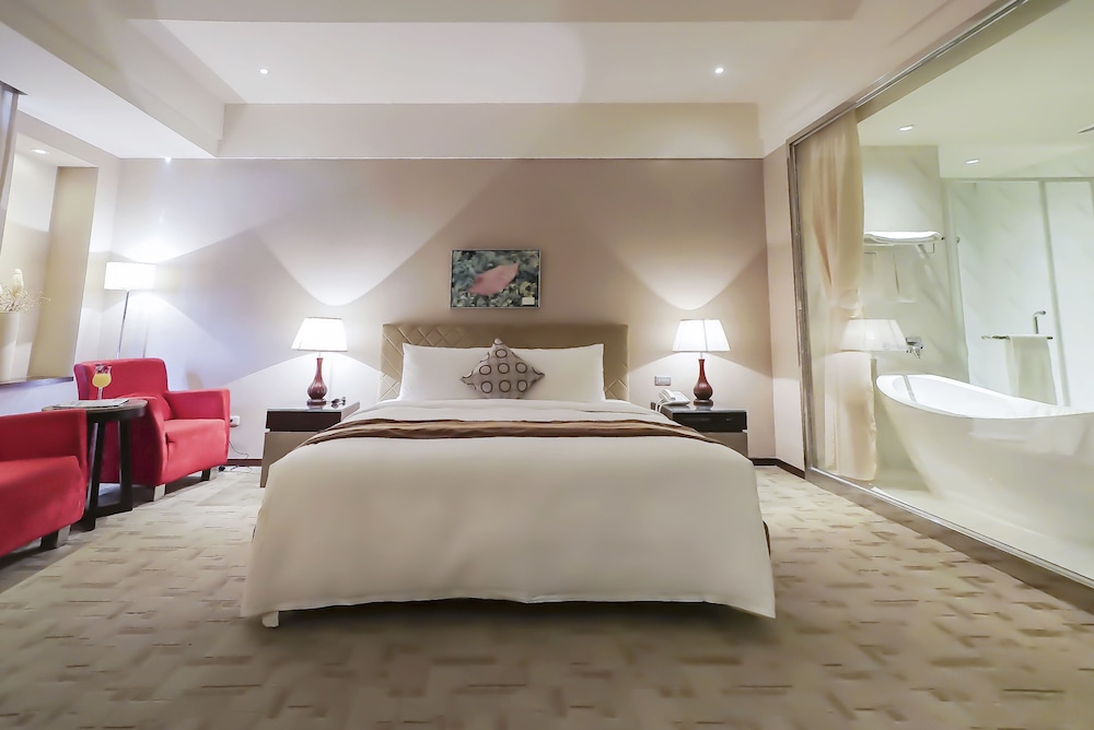 ROOM, DOUBLE BED