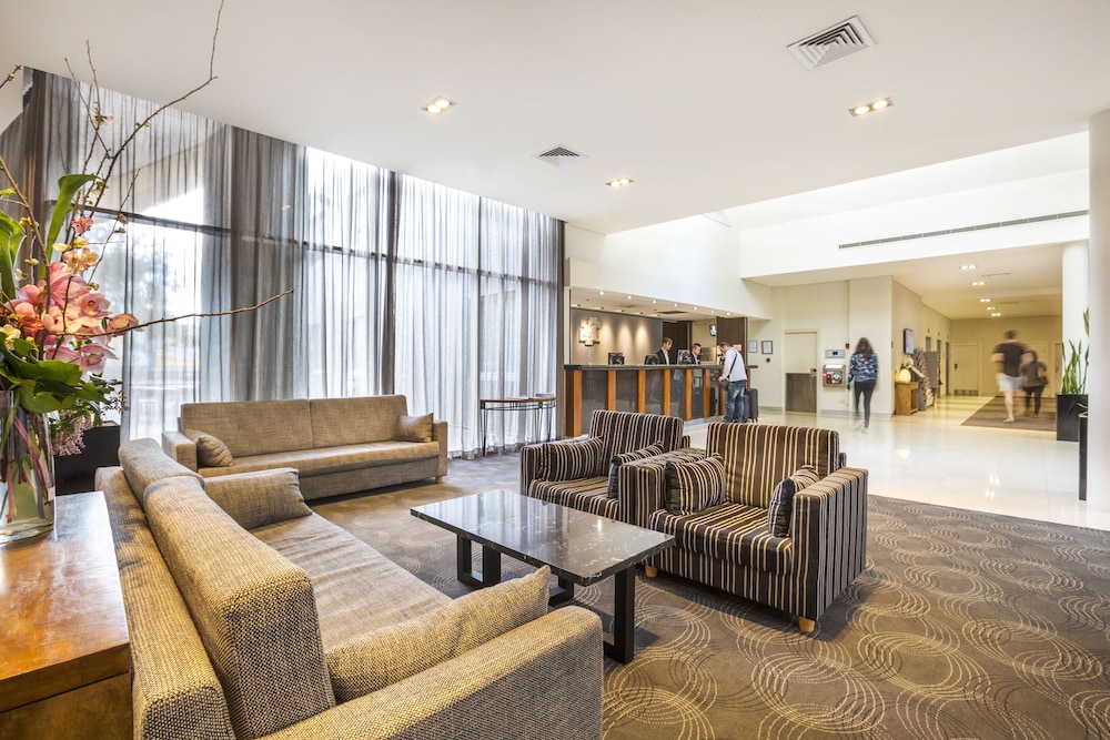 Holiday Inn Potts Point 43/78