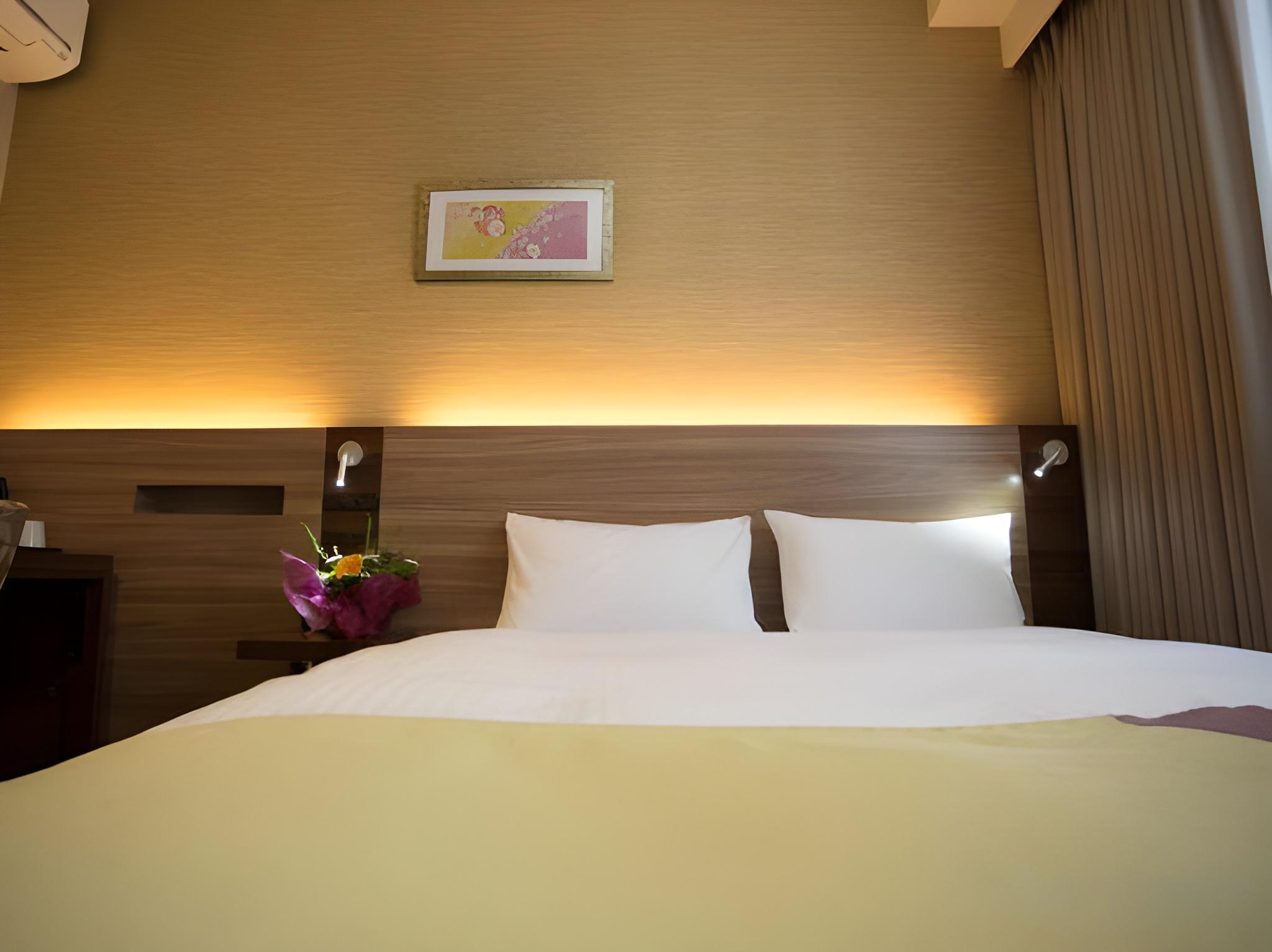 Run of House, Double and Twin Beds