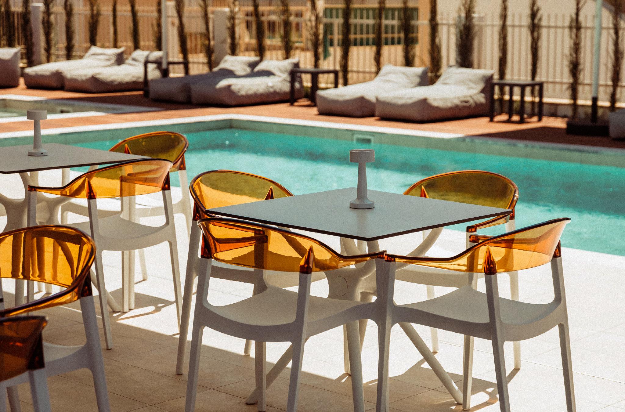 Regency Boutique Hotel Holiday Suites 19/26