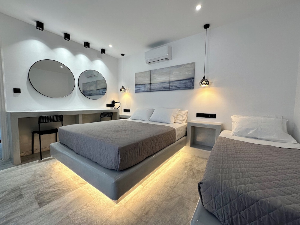 Aphrodite Hotel Apartments 12/37