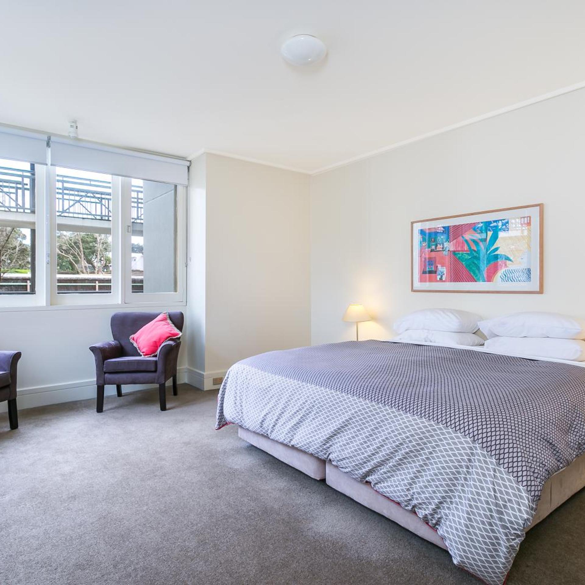 3 Bedrooms, Apartment