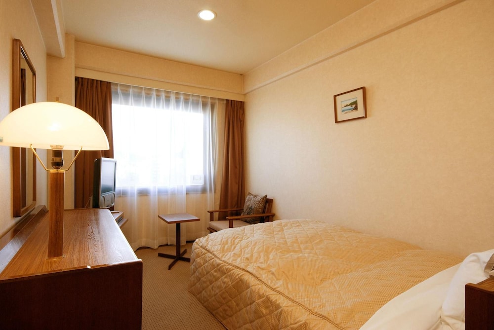 HOTEL SUNROUTE MATSUYAMA 12/45