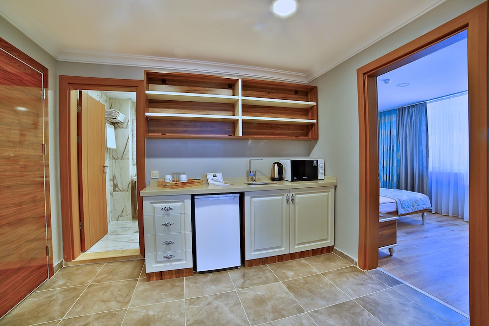 The Hera Premium Hotels 3/49