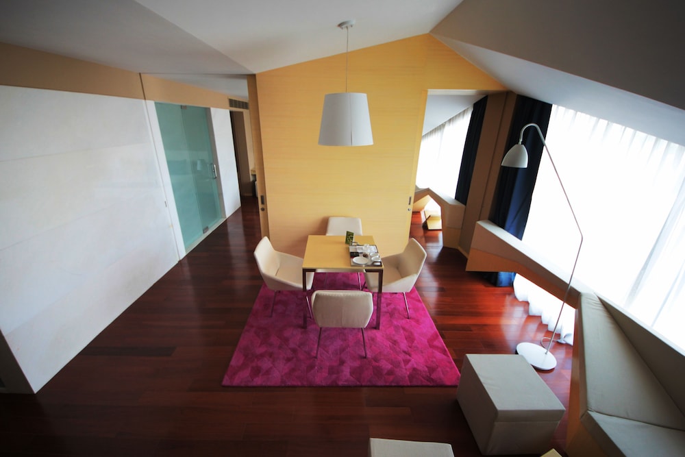 Vivanta New Delhi Dwarka 47/78
