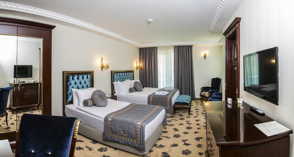 Cassiel Hotel 26/45