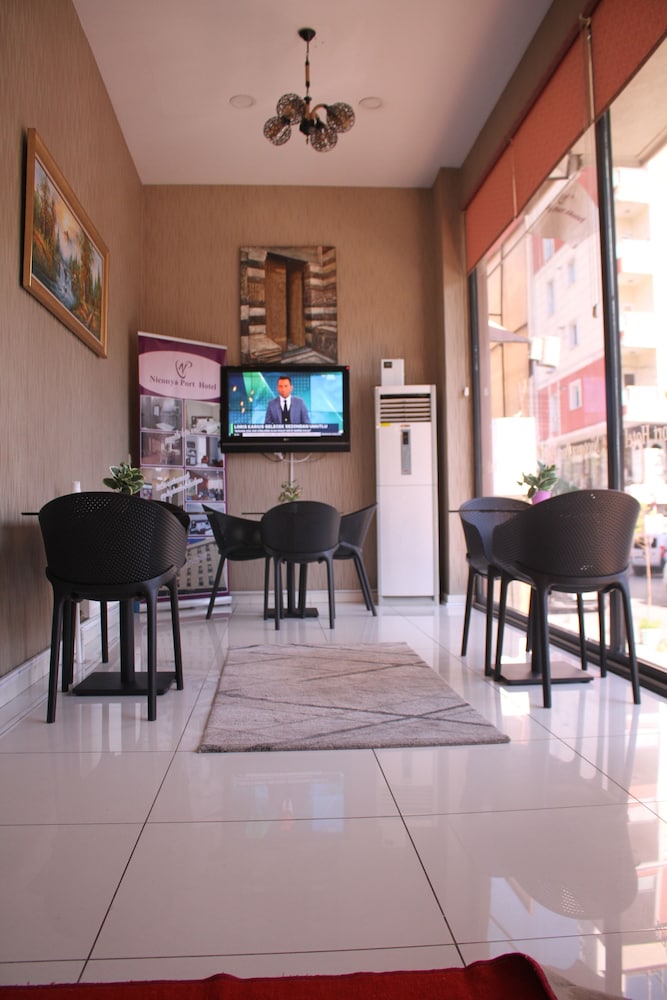 Niconya Port Suite Hotel 53/64