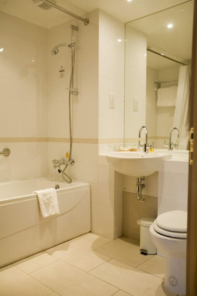 Room, Double or Twin Bed, Square View 3/3