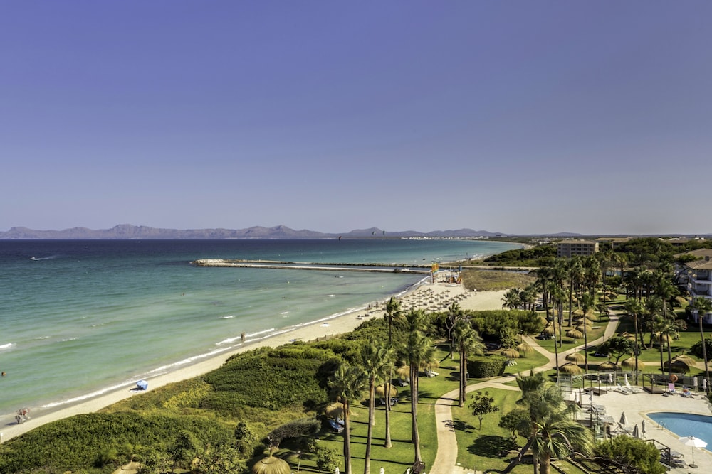 Playa Esperanza Resort 78/82