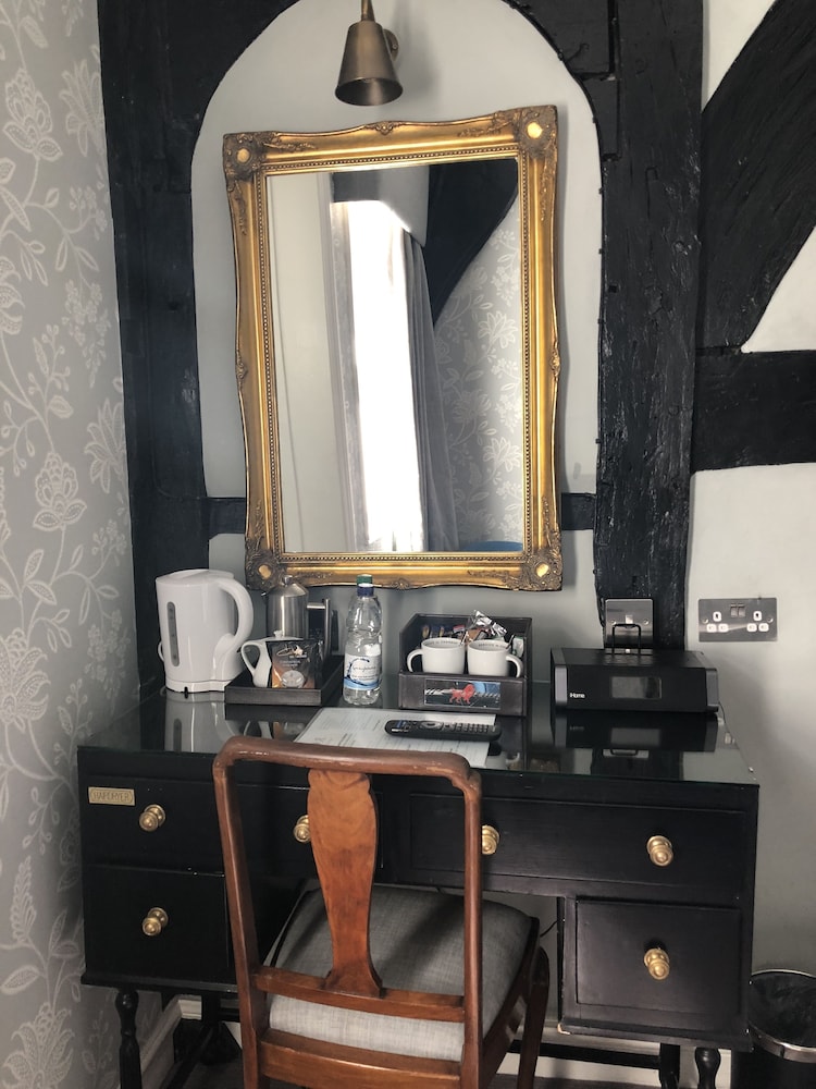 Best Western Salisbury Red Lion Hotel 59/67