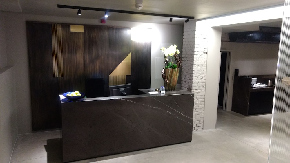 The Suite Hotel 3/59