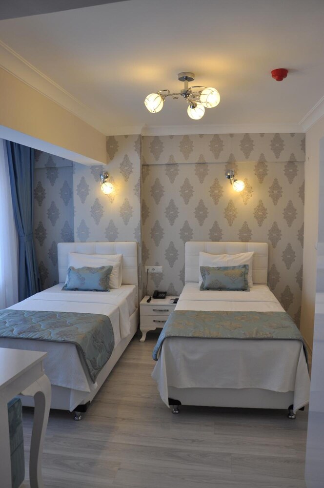 Hotel Iscen 4/24