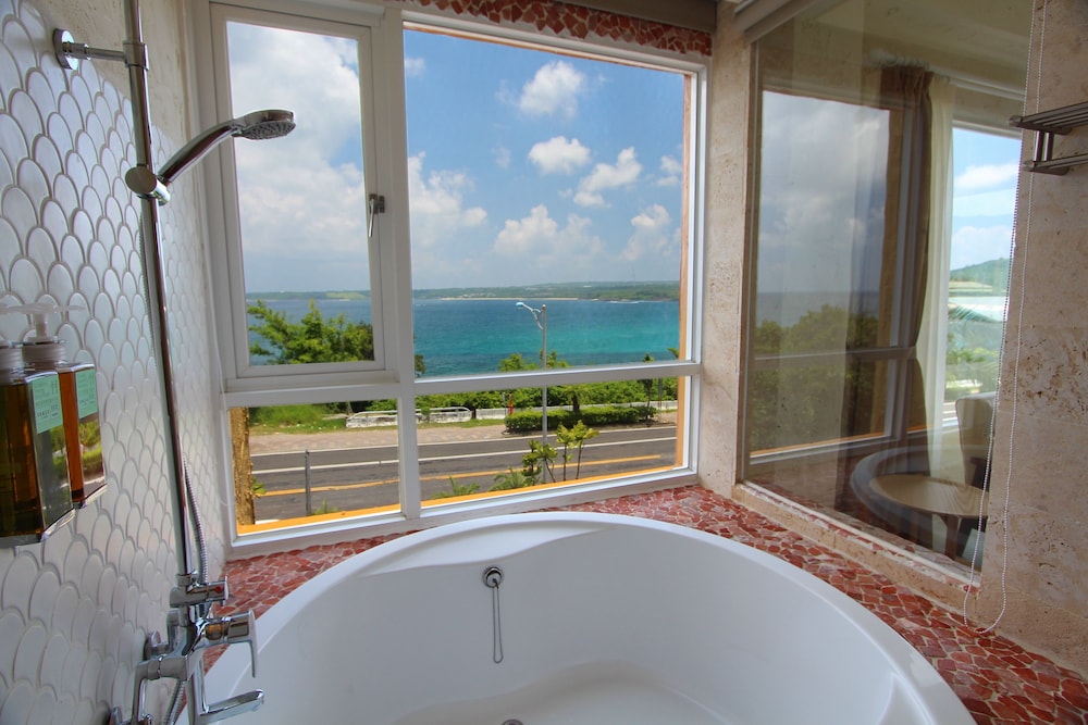 Just Hi Seaview B&amp;B 50/50