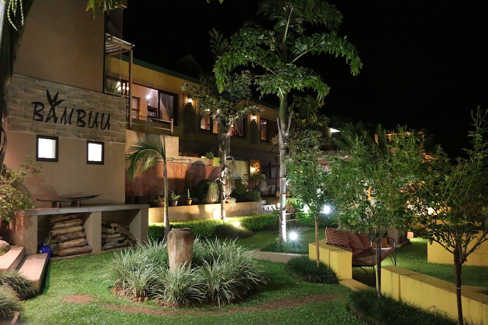 Bambuu Lakeside Lodge 45/50