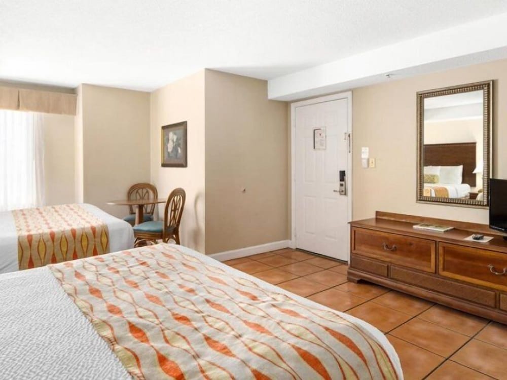 Tidelands Caribbean Hotel and Suites 29/62